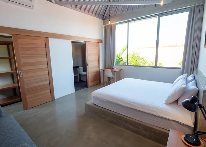 007 Surfhouse Bali Hotel